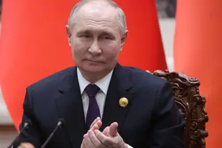 Putin quer criar “zona tampão” em Kharkiv, Ucrânia lança enxame de drones sobre Rússia e Crimeia (o 813.º dia em guerra)