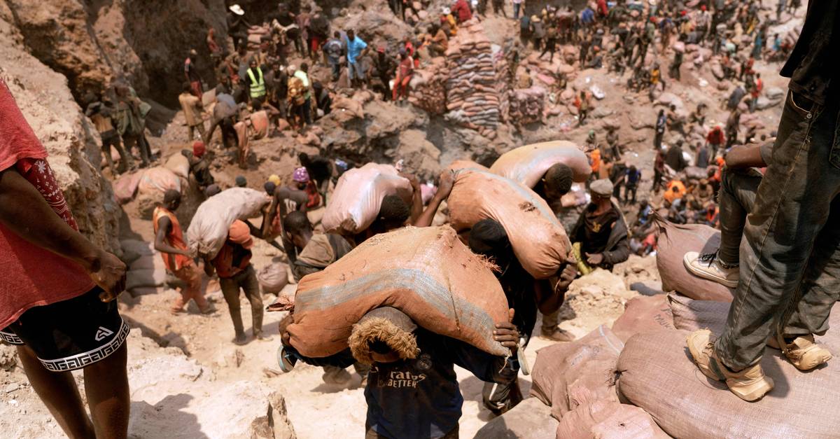 Interesse dos EUA nas riquezas minerais do Congo pode “oferecer” perdão a bilionário israelita suspeito de corrupção