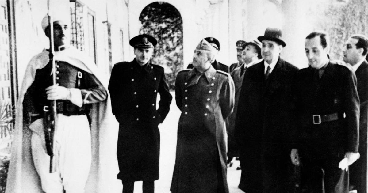 Ditador Francisco Franco resistiu a reconhecer o triunfo do 25 de Abril, indicam documentos secretos revelados pelo Governo espanhol