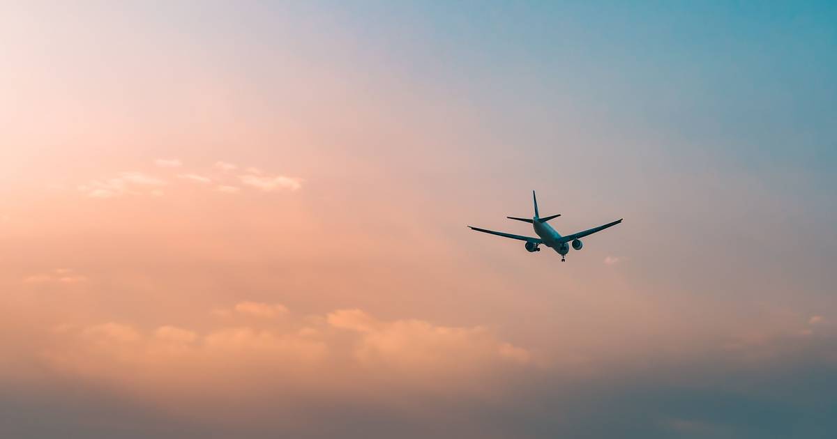Companhias aéreas sul-coreanas cancelam mais de 900 voos devido à subida do petróleo