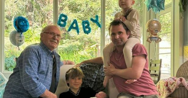 Matt Bellamy (Muse) foi pai pela terceira vez: veja as fotos da família