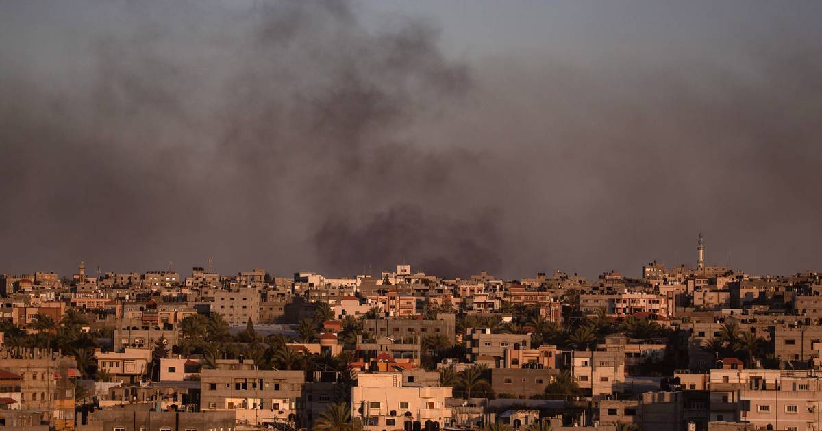 Israel volta a intensificar ataques em Rafah após ordem de suspensão do TIJ e nega alegações “falsas e ultrajantes” (guerra, dia 220)