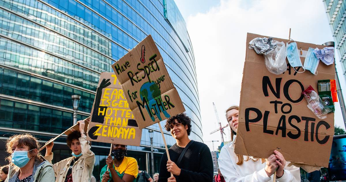 Movimento The Surge: Portugal junta-se a mobilização global pela justiça climática e contra o fascimo