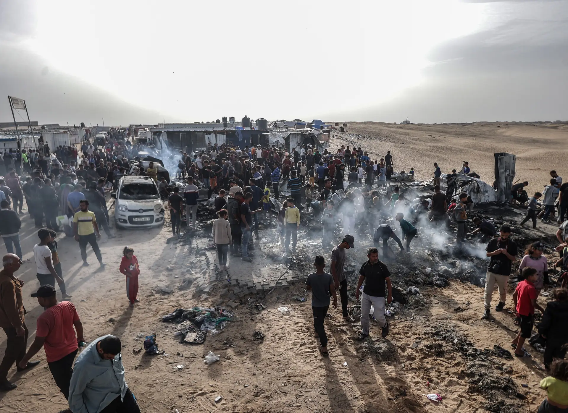 Pelo menos 50 mortos no ataque israelita a campo de deslocados em Rafah