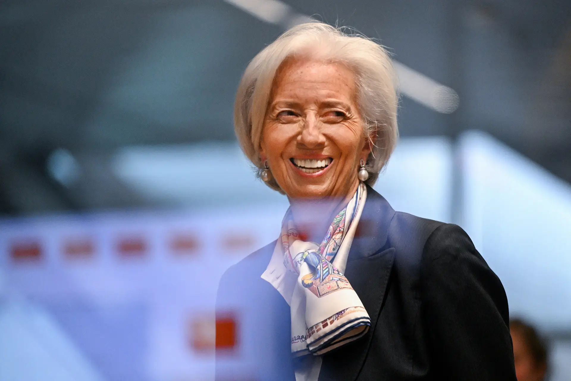 Christine Lagarde vai anunciar o seu primeiro corte nos juros desde que em 2019 tomou a liderança do BCE