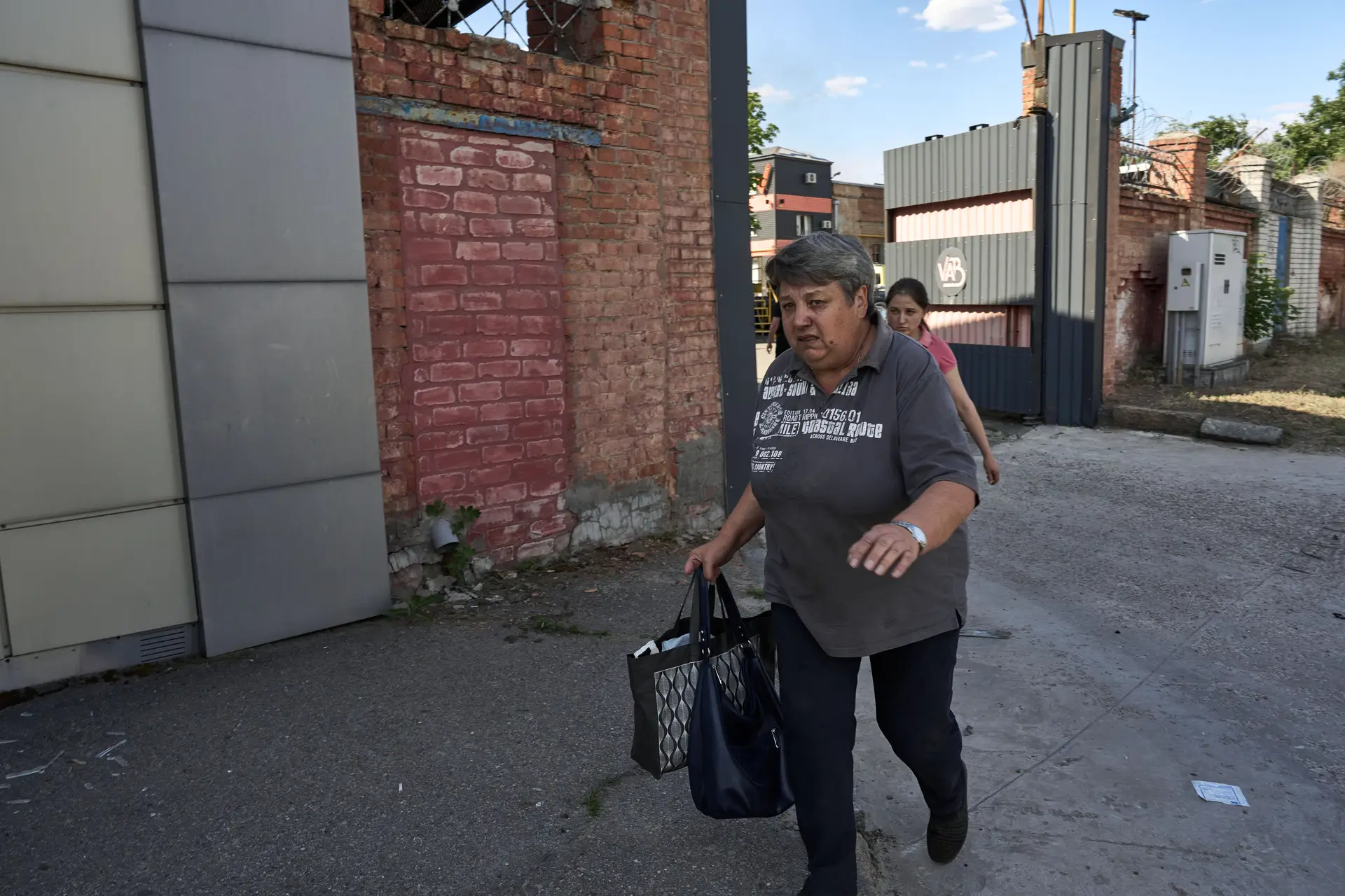 Autoridades ucranianas retiram mais de 11 mil pessoas da região de Kharkiv