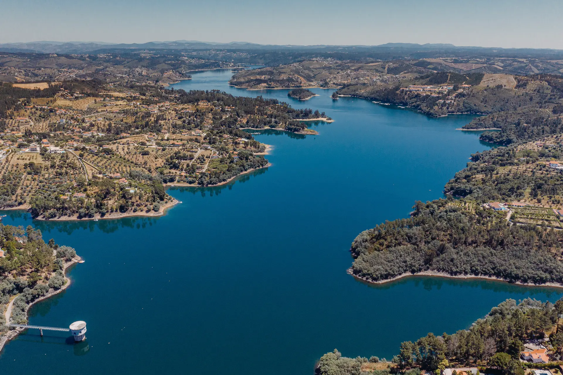 Entre vert et bleu, un voyage à la découverte de la station nautique de Castelo do Bode