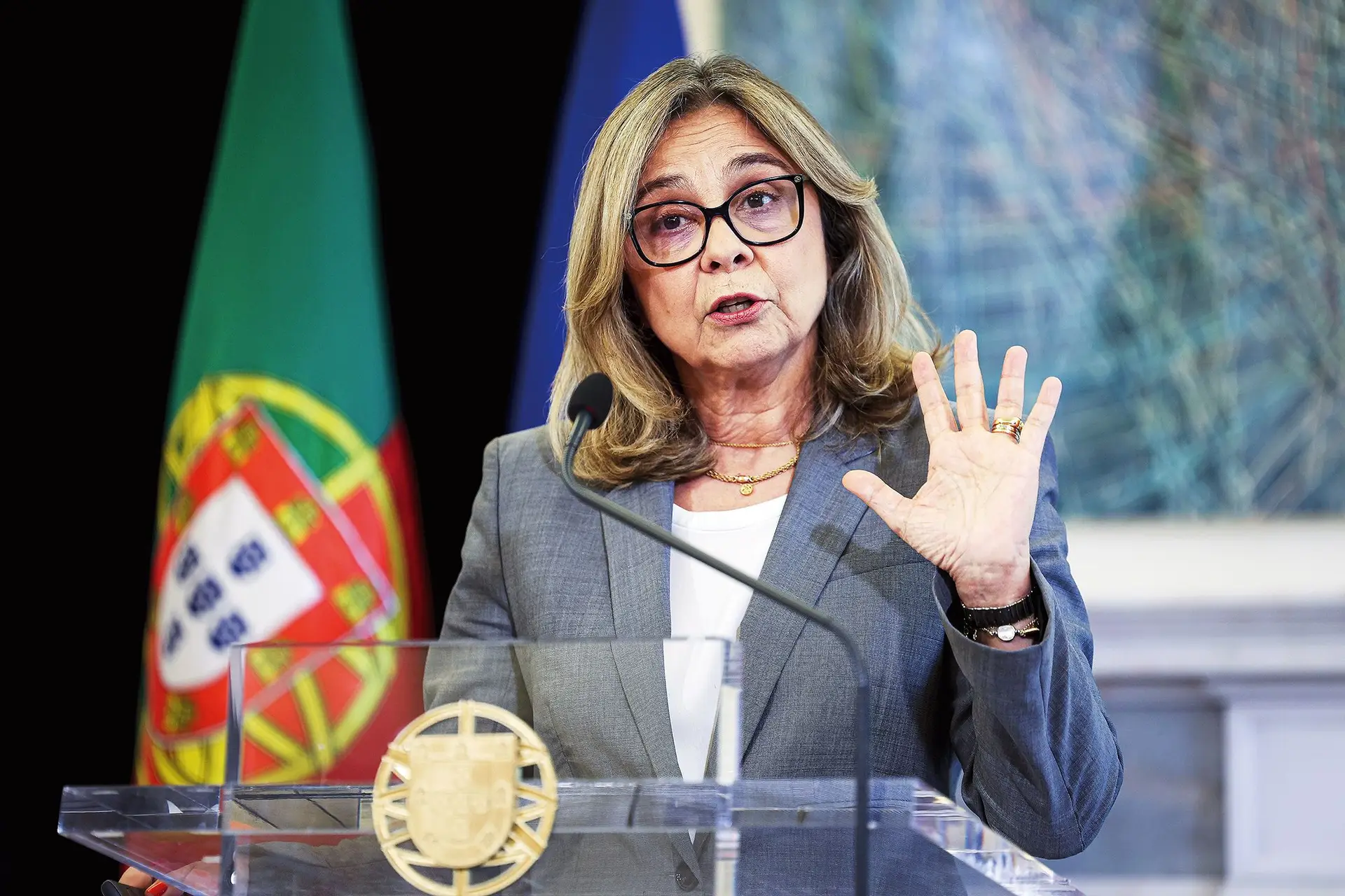 Governo vai dar mais dinheiro em troca de horas extra: 1300 médicos já ...