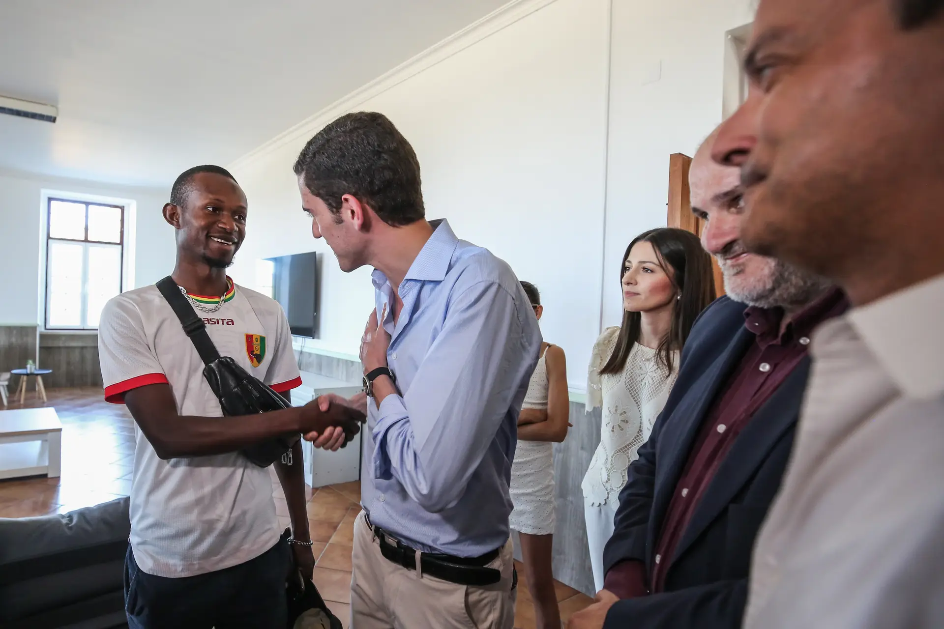 Com Von der Leyen a caminho, Bugalho junta-se a migrantes para afastar fantasmas sobre direita radical