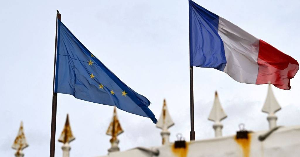 O governo francês quer aprovar uma nova lei de imigração no início de 2025