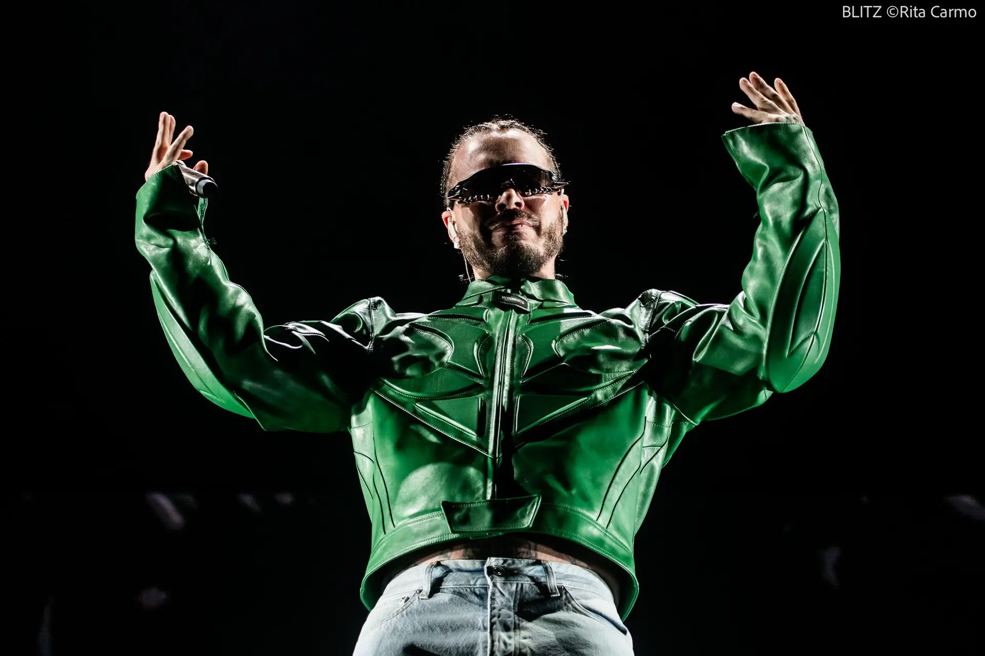 J Balvin no Passeio Marítimo de Algés