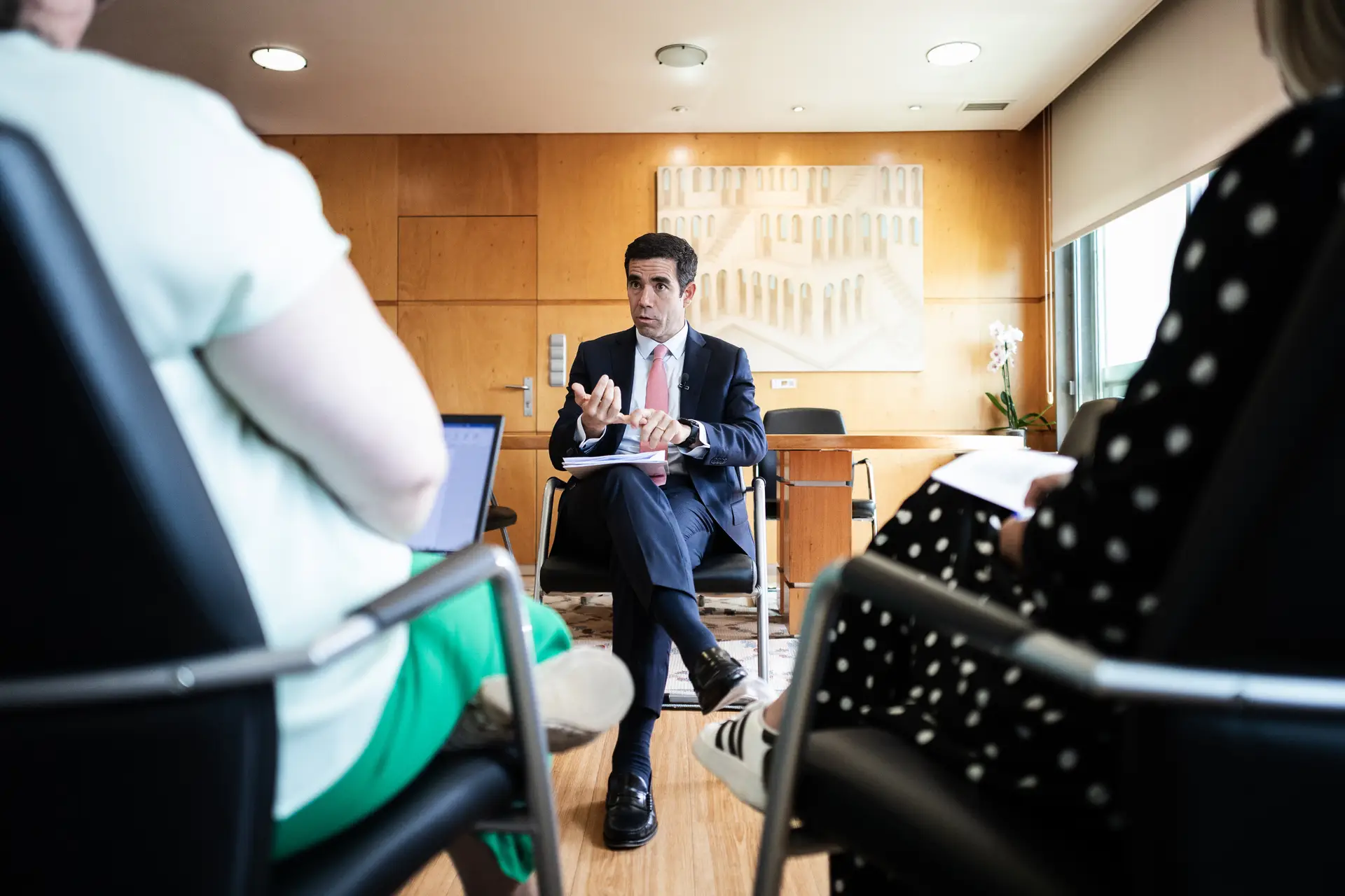 Leitão Amaro: “Estamos a governar com muita intensidade? Esperem que vem aí mais nas próximas semanas”