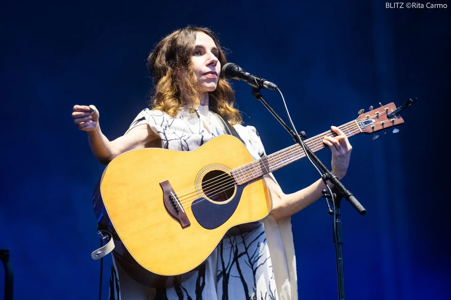 PJ Harvey no Primavera Sound Porto: a divindade dos alternativos de ontem sabe reclamar o reverência que merece hoje PJ Harvey no Primavera Sound Porto: a divindade dos alternativos de ontem sabe reclamar o reverência que merece hoje