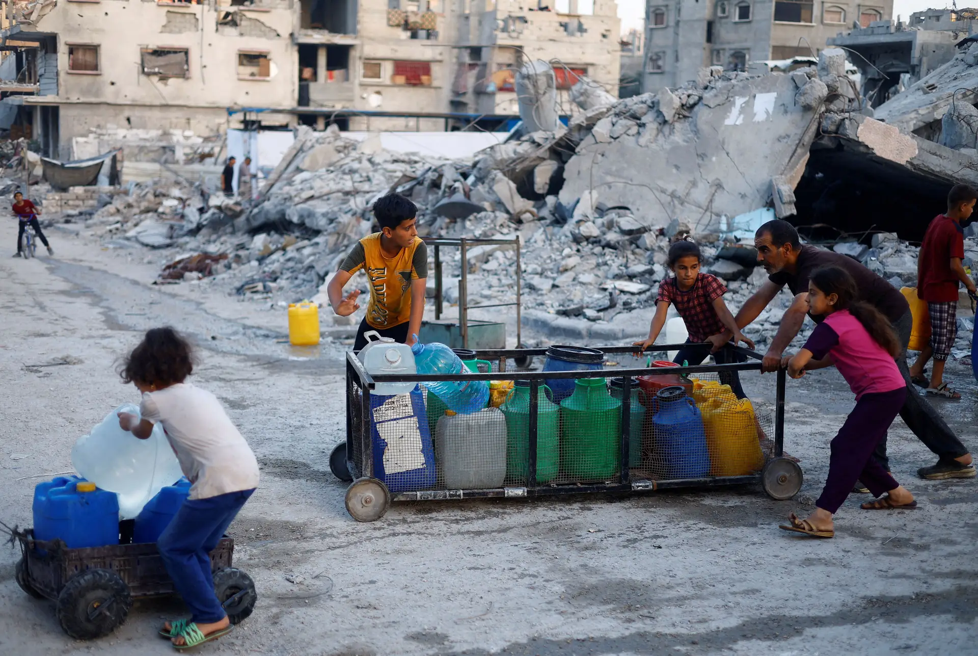 A guerra em Gaza já matou mais de 36 mil palestinianos em apenas oito meses