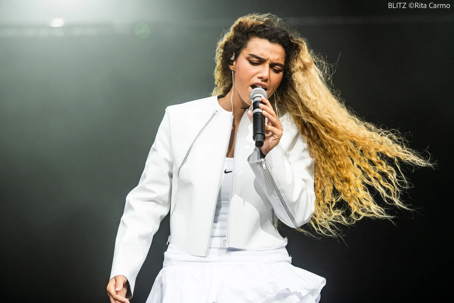 Milhanas soltou a chuva no Primavera Sound Porto, mas a trovoada não abafou uma voz de outro mundo