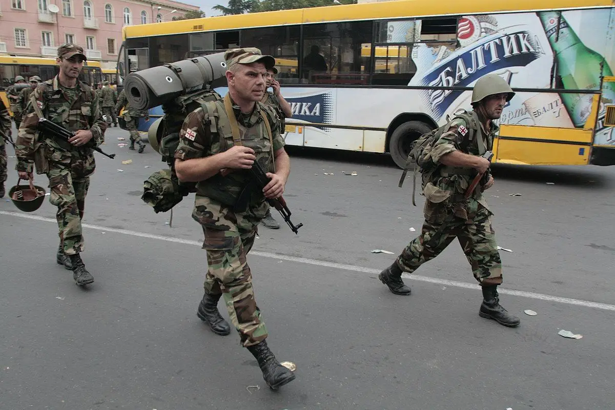 Guiné Equatorial assina com a Rússia acordo militar de treino do exército