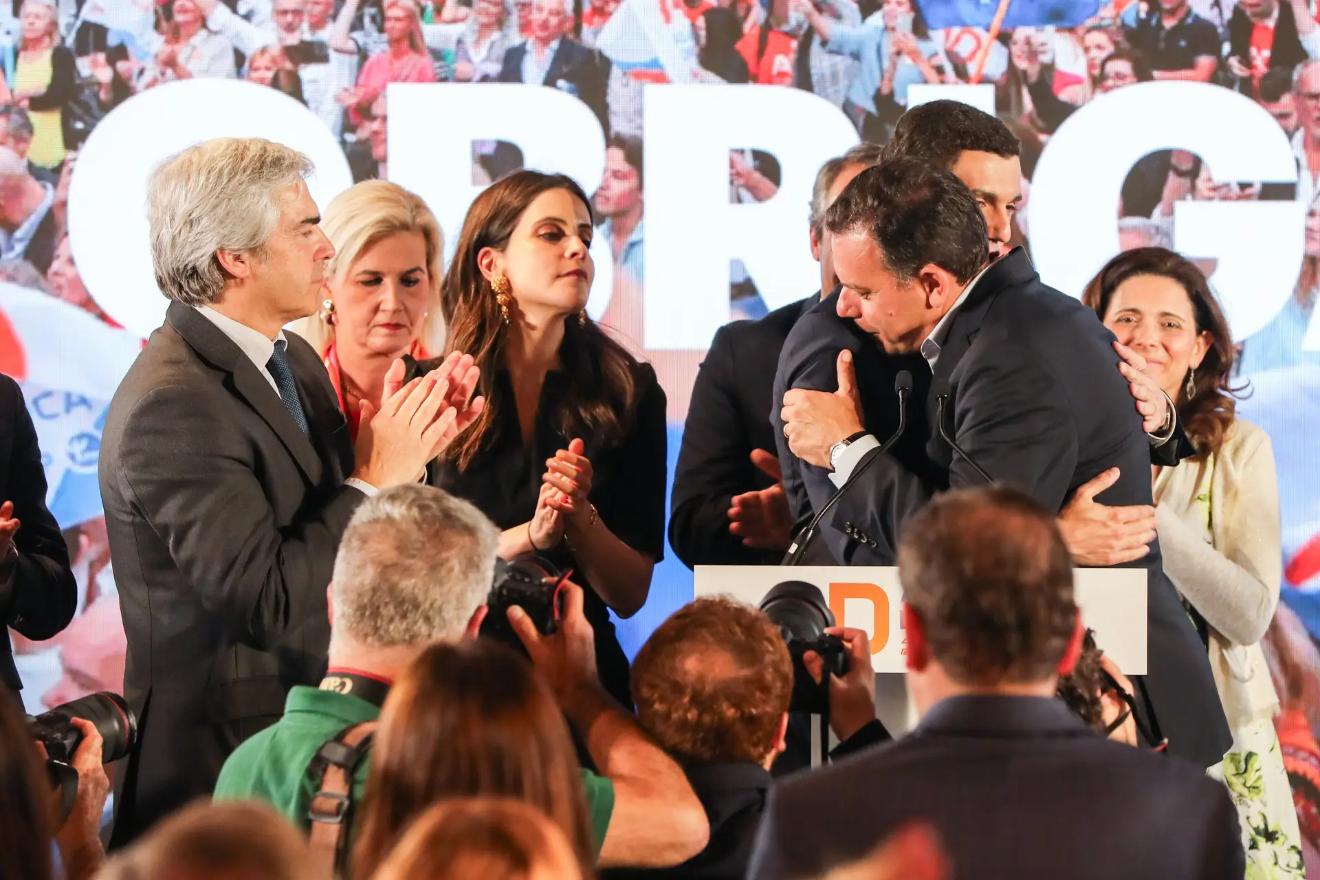 AD procura pequenas vitórias na derrota que Montenegro diz que “dá muito alento para prosseguir”