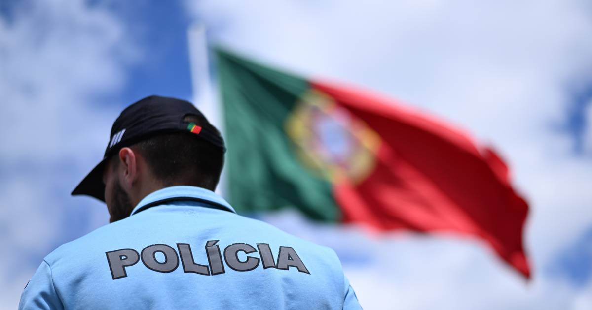 Açores: PJ detém jovem com 16 quilos de droga na ilha Terceira