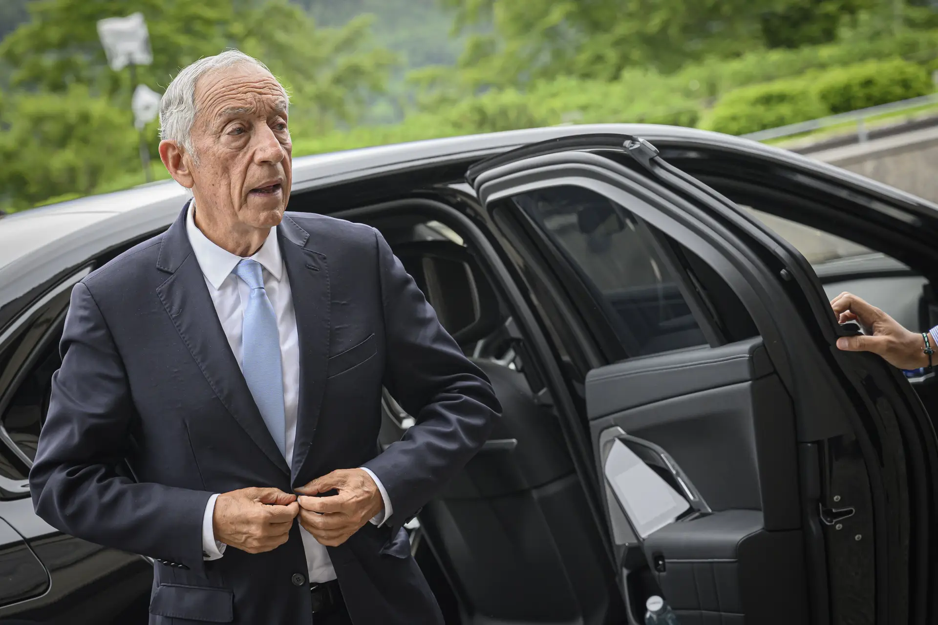Marcelo Rebelo de Sousa à chegada a Stansstad, na Suiça, para participar na Cimeira sobre a Paz na Ucrânia