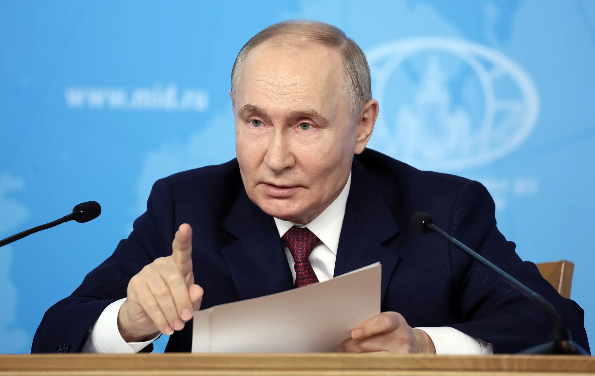 Rússia admite abertura para negociar paz apesar de questionar legitimidade de Zelensky