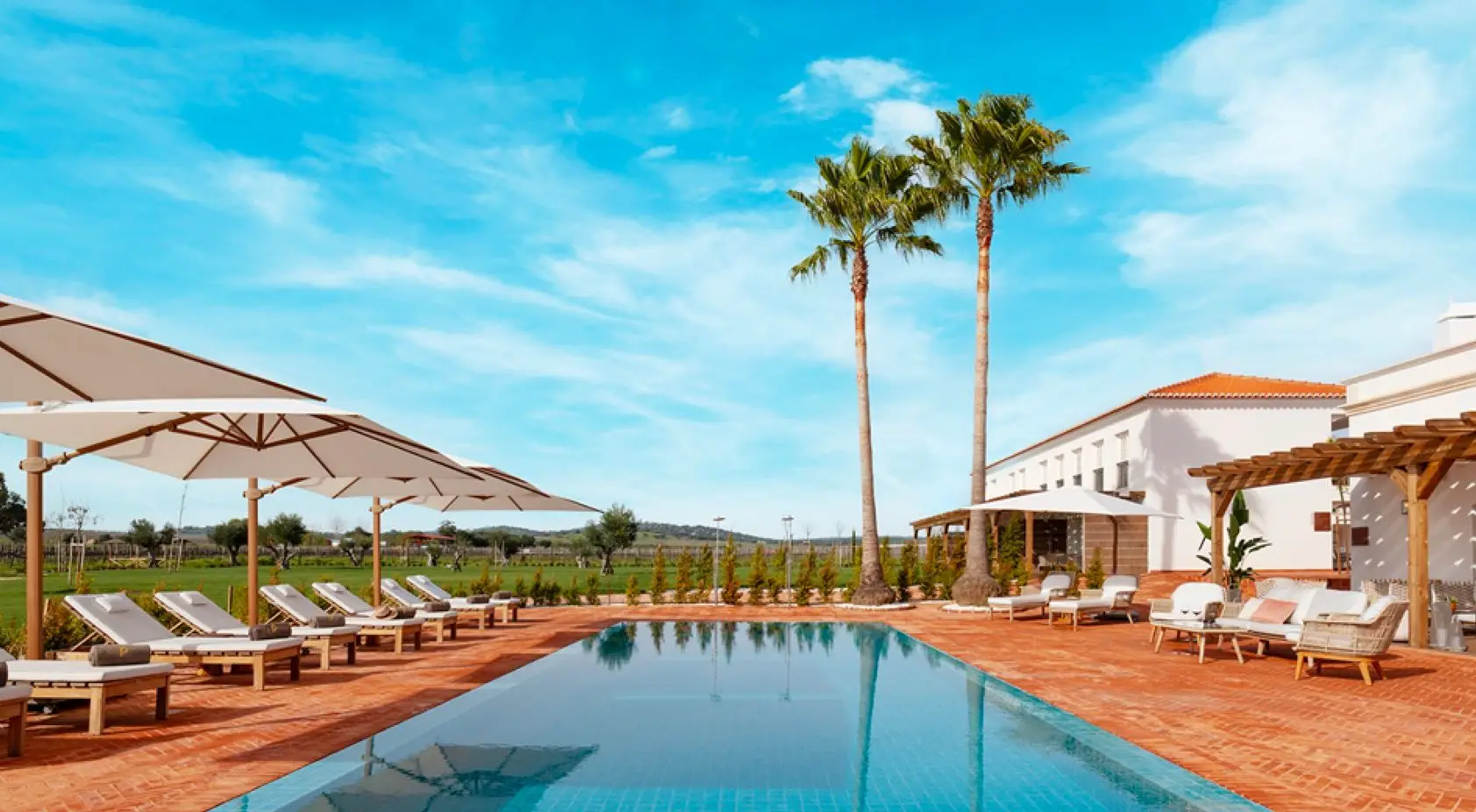Exclusivo! Entre vinhas, novo hotel quer ser referência no Alentejo e até dispõe de avião privado