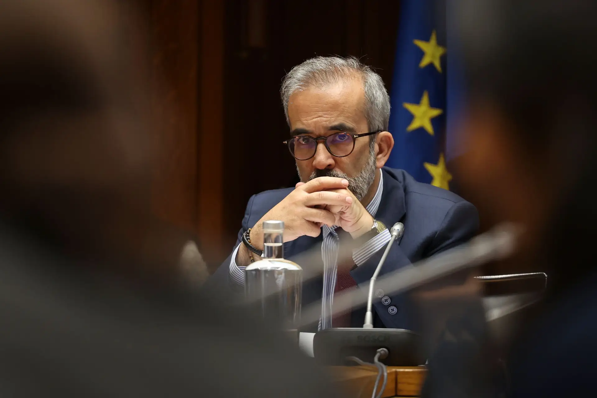 Pensionistas, funcionários públicos, jovens: Rangel usa todos para subir pressão sobre o PS para o Orçamento