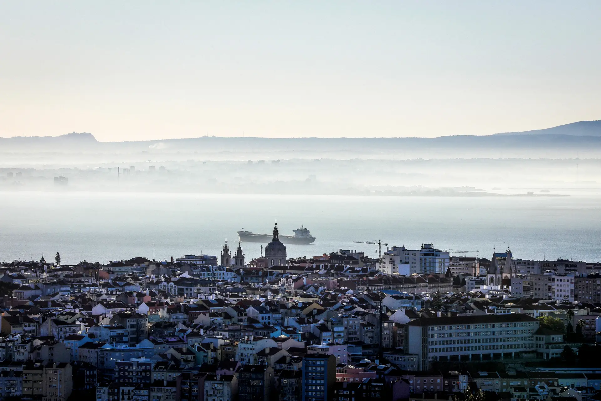 Nos últimos 10 anos, o número de licenças de atividade atribuídas pelo IMPIC a empresas imobiliárias em Portugal subiu 236%