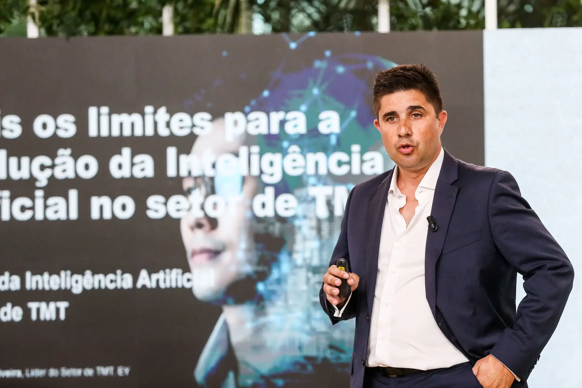David Oliveira foi o explicador da quarta de cinco sessões do projeto "Impacto da Inteligência Artificial", desta feita dedicada às telecomunicações e media