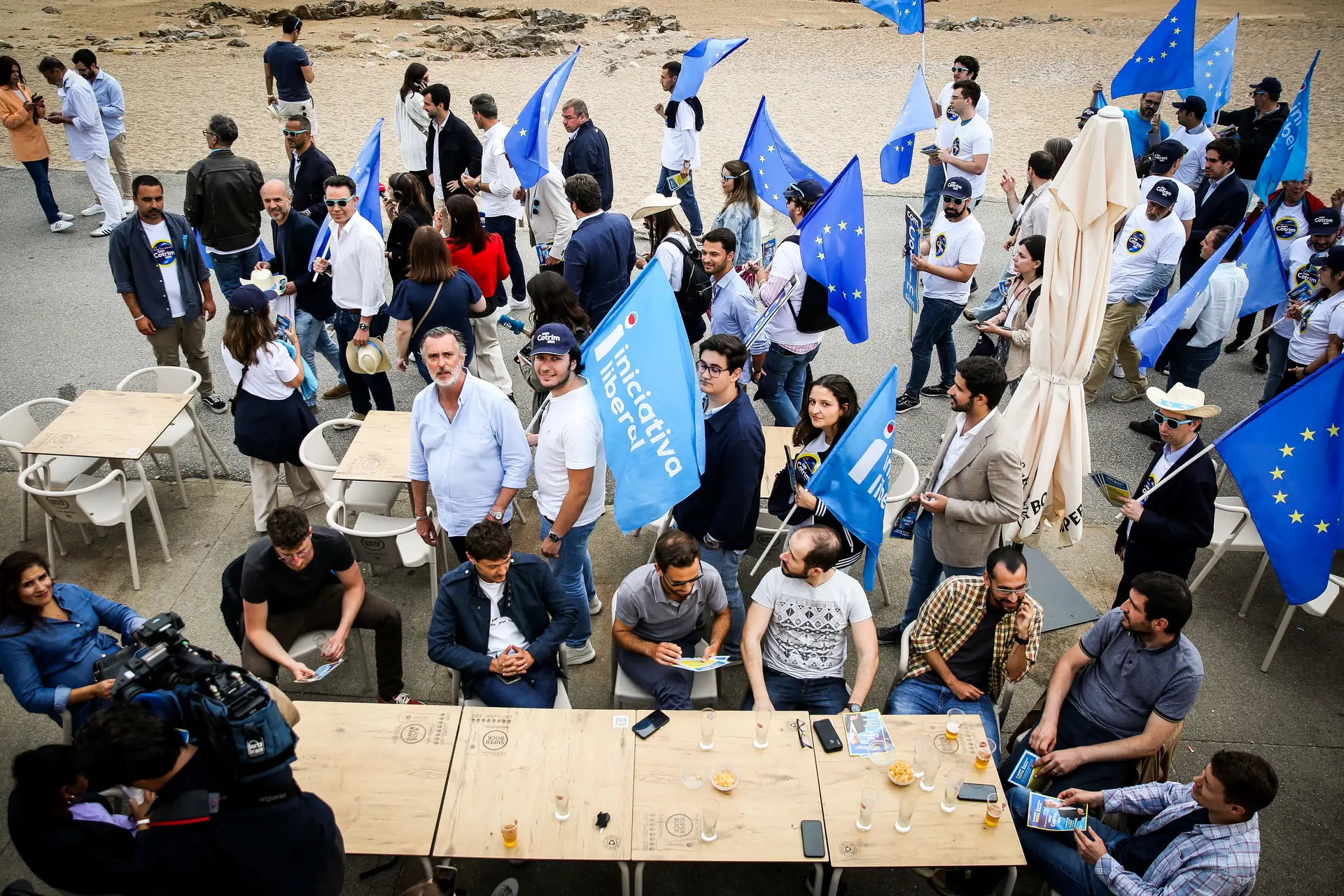 Sondagem sobre os eleitores das europeias: IL agarrou diplomados e jovens, que largaram o Chega
