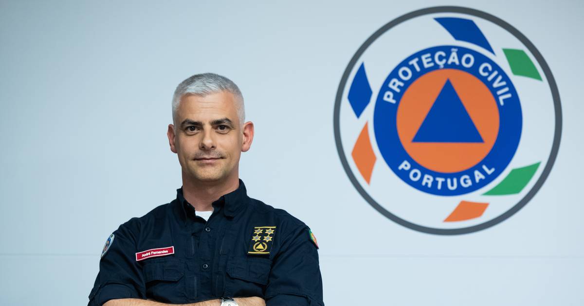 Comandante nacional garante que protecção civil está preparada para combater aos incêndios