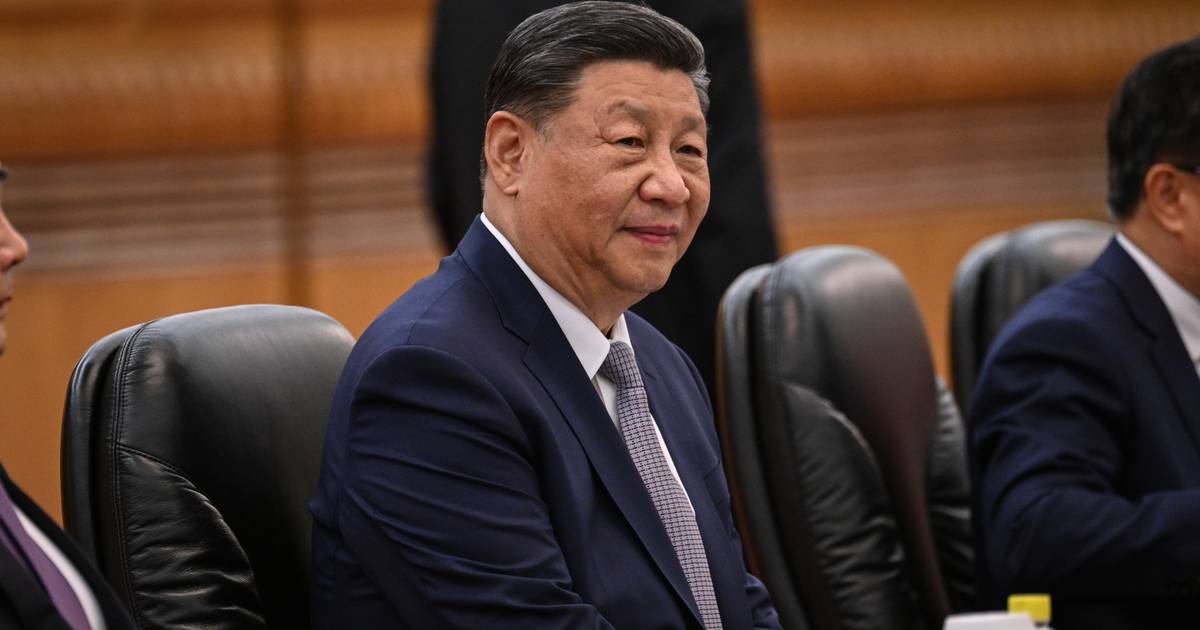 Xi Jinping no Cazaquistão para cimeira sobre segurança e possível encontro com Putin