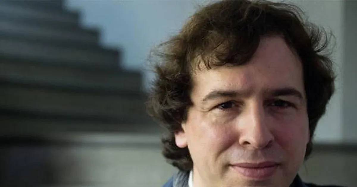 David Sánchez e dez acusados respondem por tráfico de influências em contratação na Extremadura