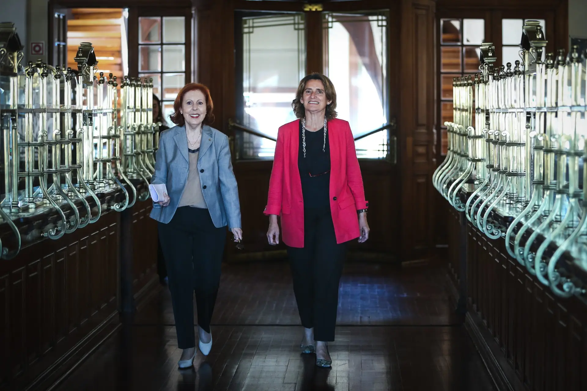 Ministra do Ambiente de Portugal, Maria da Graça Carvalho, e Teresa Ribera, vice-presidente executiva comunitária