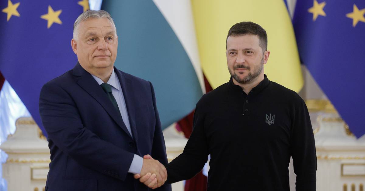 “Um político que defende fortemente os interesses do seu país”: o Kremlin felicitou o “ator” Orbán pelo “teatro” em Kiev