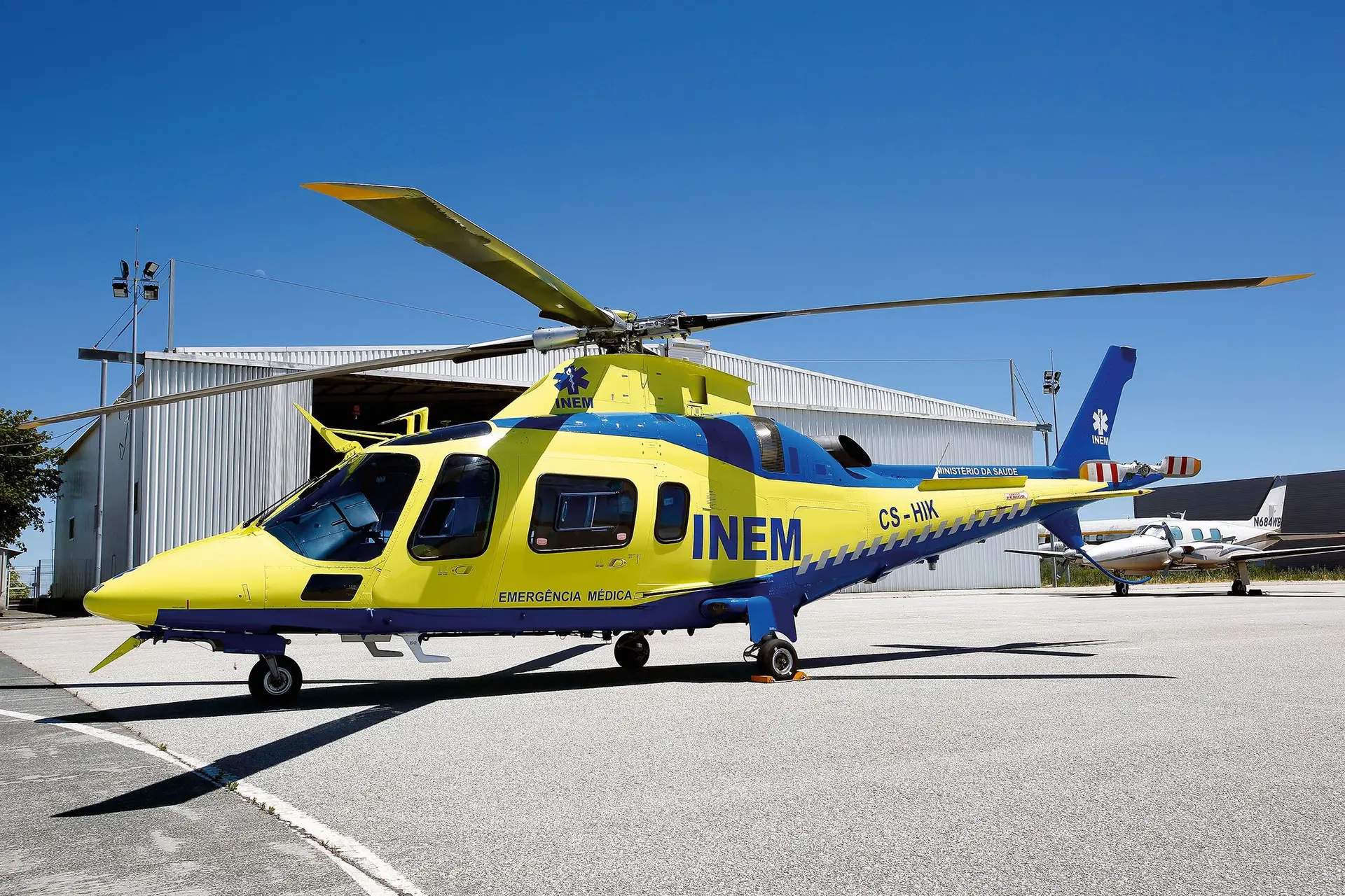 País tem quatro helicópteros no transporte pré-hospitalar: dois 24 horas em Macedo de Cavaleiros e Loulé e dois diurnos, em Viseu e Évora
