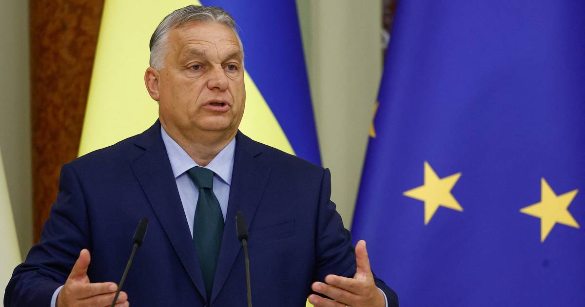 Charles Michel avisa Orbán que não pode ir a Moscovo falar em nome da UE