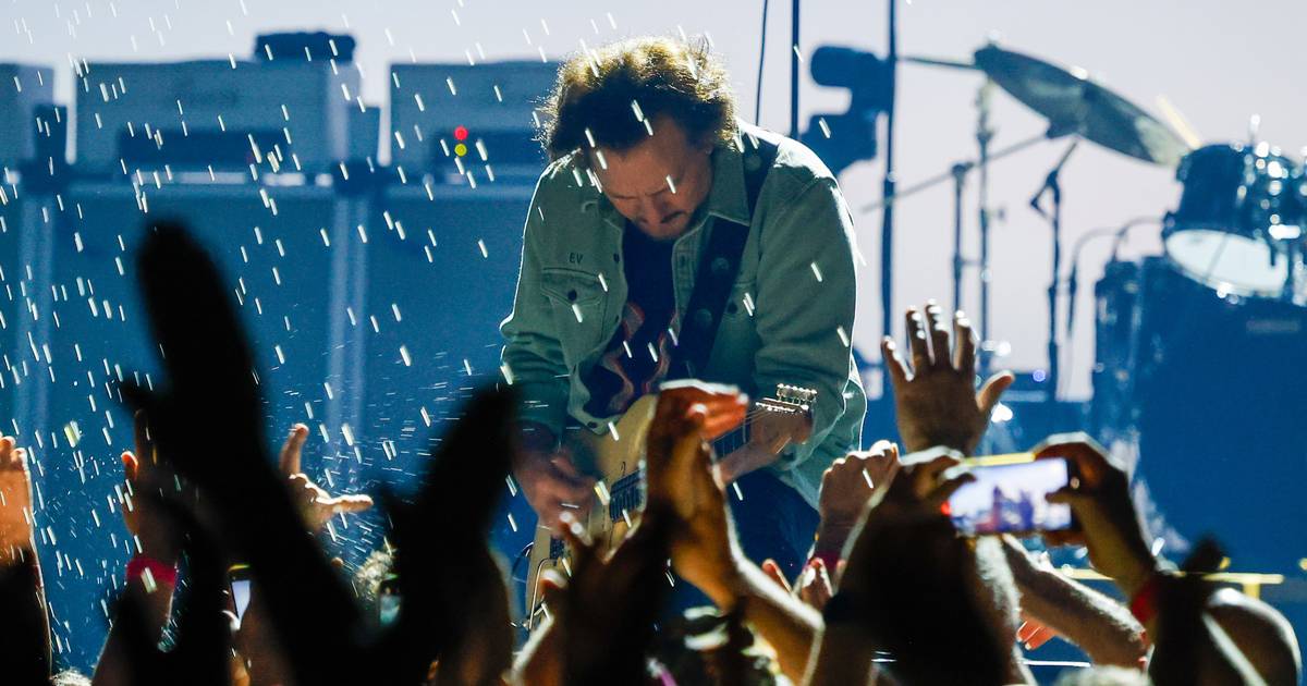 Os Pearl Jam voltaram aos palcos após três concertos cancelados: isto é o que tocaram em Barcelona