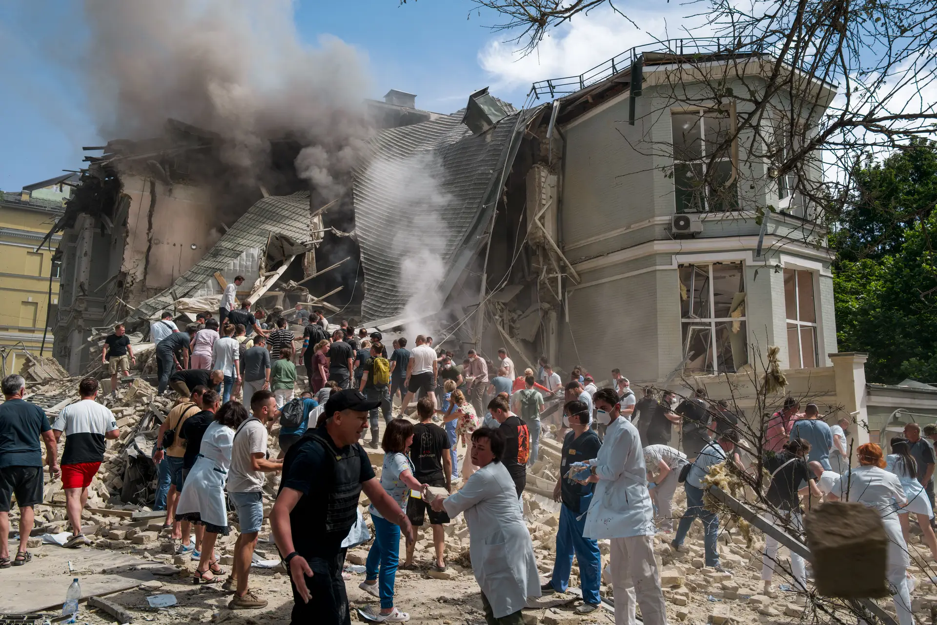"Míssil foi lançado pela Rússia": ONU pede investigação ao ataque contra hospital pediátrico de Kiev