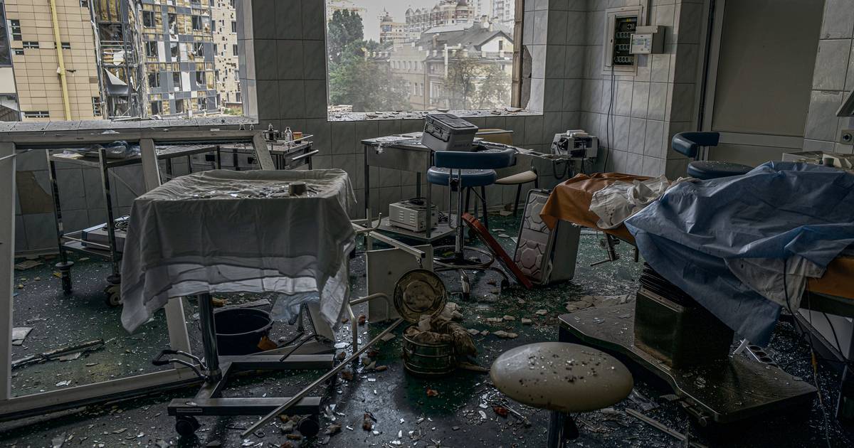 É hora de negociar? O que o ataque a um hospital pediátrico ucraniano diz sobre este momento do conflito (dia 866 da guerra)