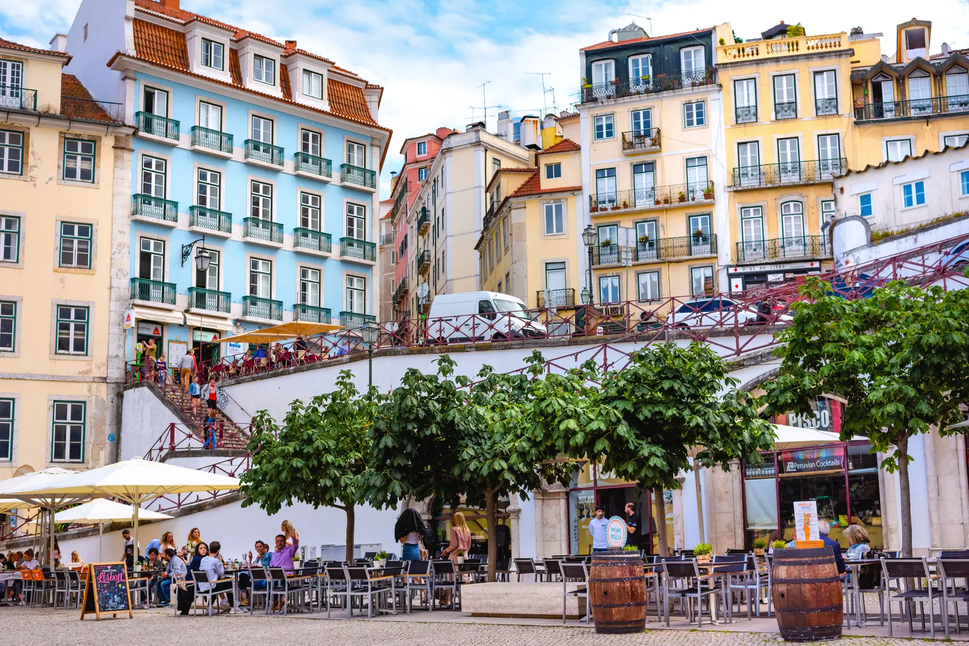 Turismo em Portugal ultrapassou em 2023 os níveis pré-covid, sazonalidade foi a mais baixa da última década
