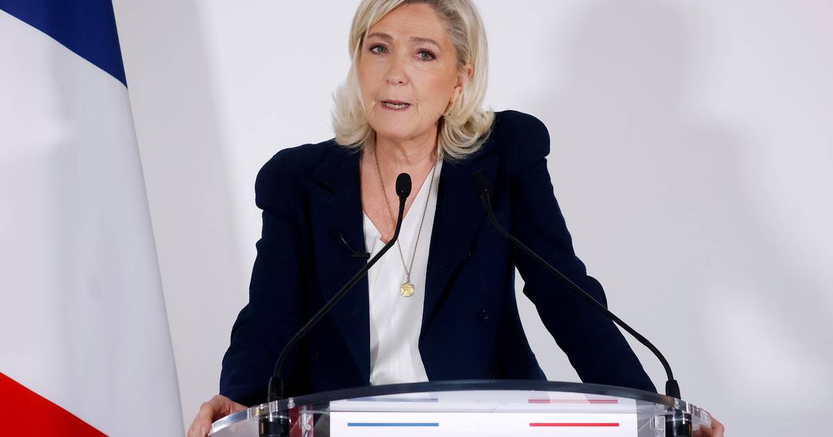 Campanha presidencial de Le Pen investigada por financiamento ilegal