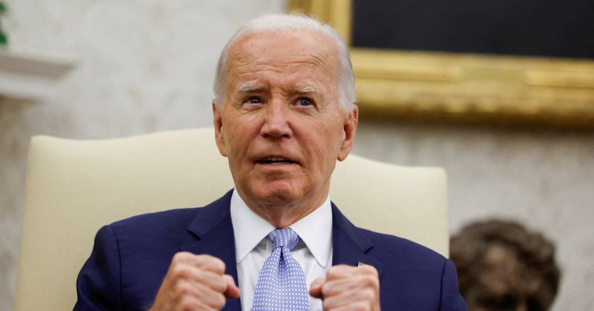Joe Biden testa positivo à covid-19 e apresenta 