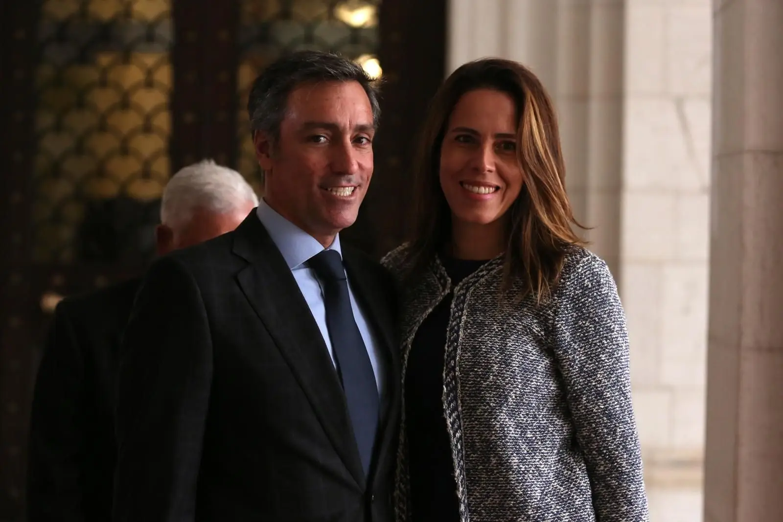Nuno Rebelo de Sousa e mulher, Juliana Vilela Drumond, na tomada de posse de Marcelo Rebelo de Sousa como Presidente da República.