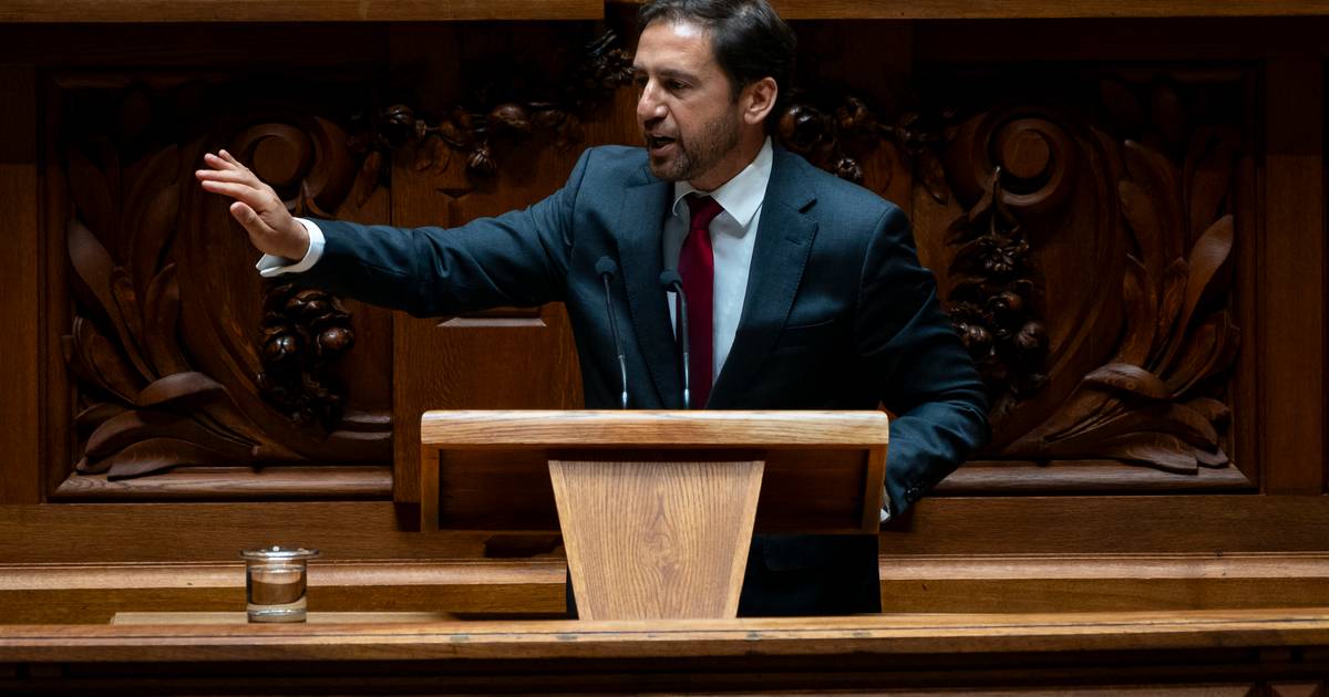 Deputado do Chega faz queixa de líder parlamentar do PSD por alegada ameaça no Parlamento