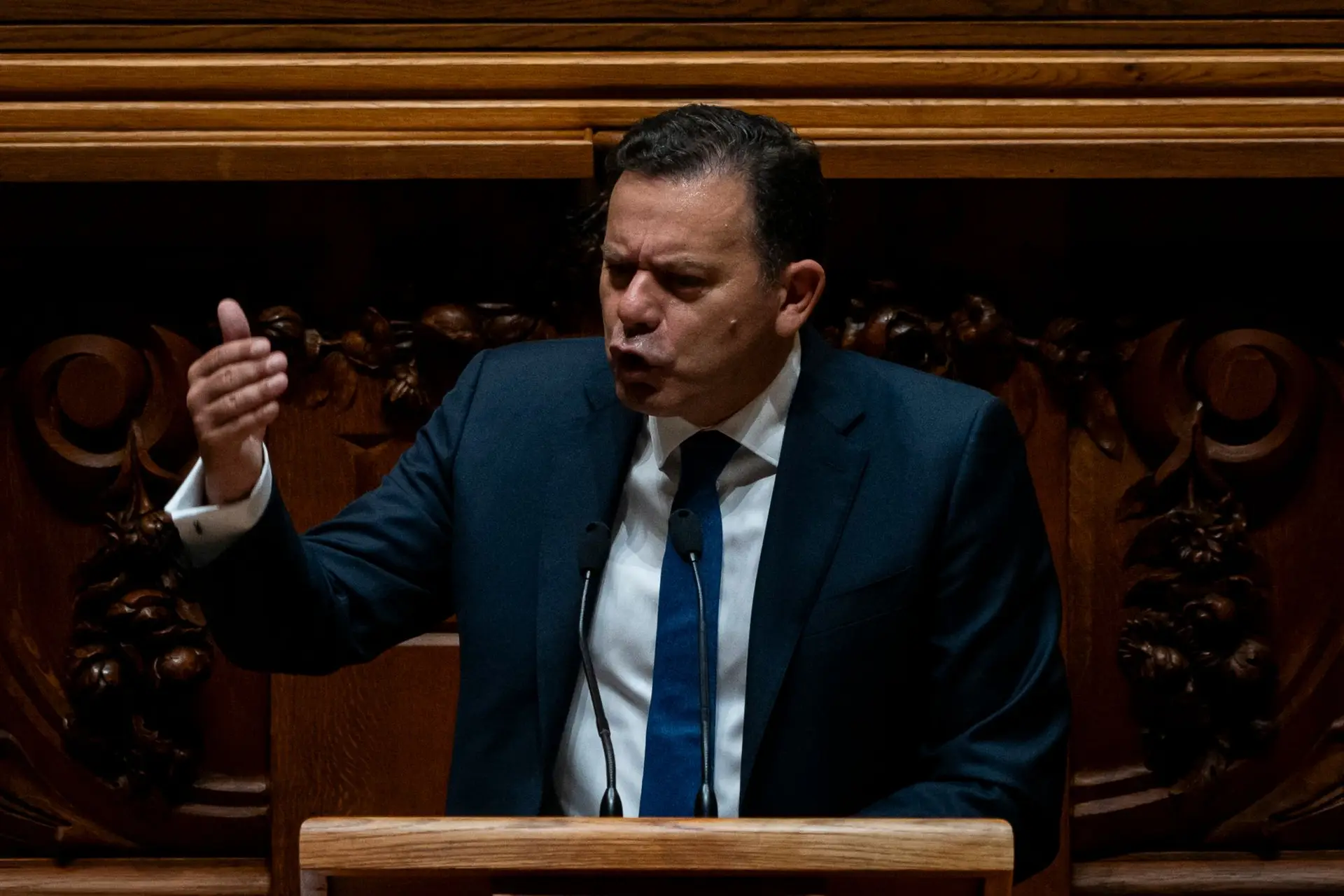 Luís Montenegro cancela eventos políticos até domingo, reuniões com partidos sobre Orçamento serão conduzidas por três ministros