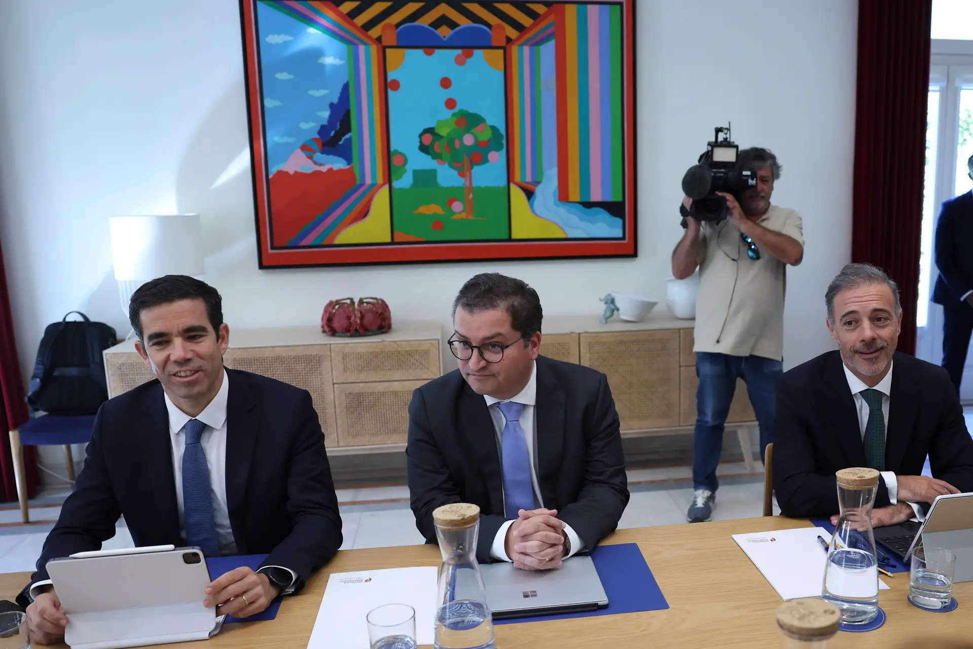 Governo com "disponibilidade sincera" para “compromissos” nas exigências do PS: IRC e IRS Jovem