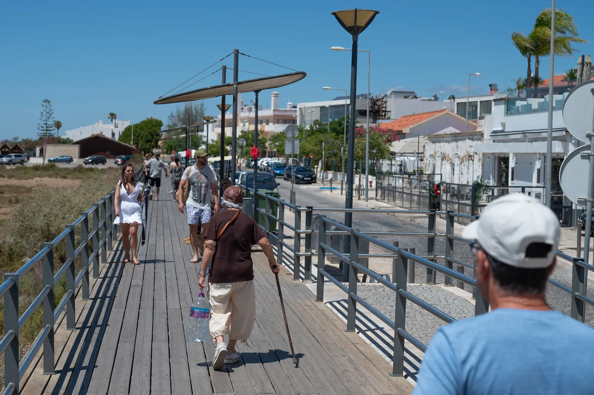 Menos gente nas ruas do Algarve não está a ser sinónimo de menor ocupação nos hotéis