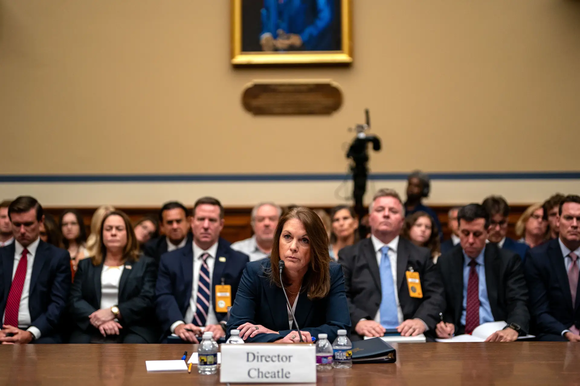 EUA: diretora dos Serviços Secretos demite-se do cargo, sob fogo depois do tiro a Trump