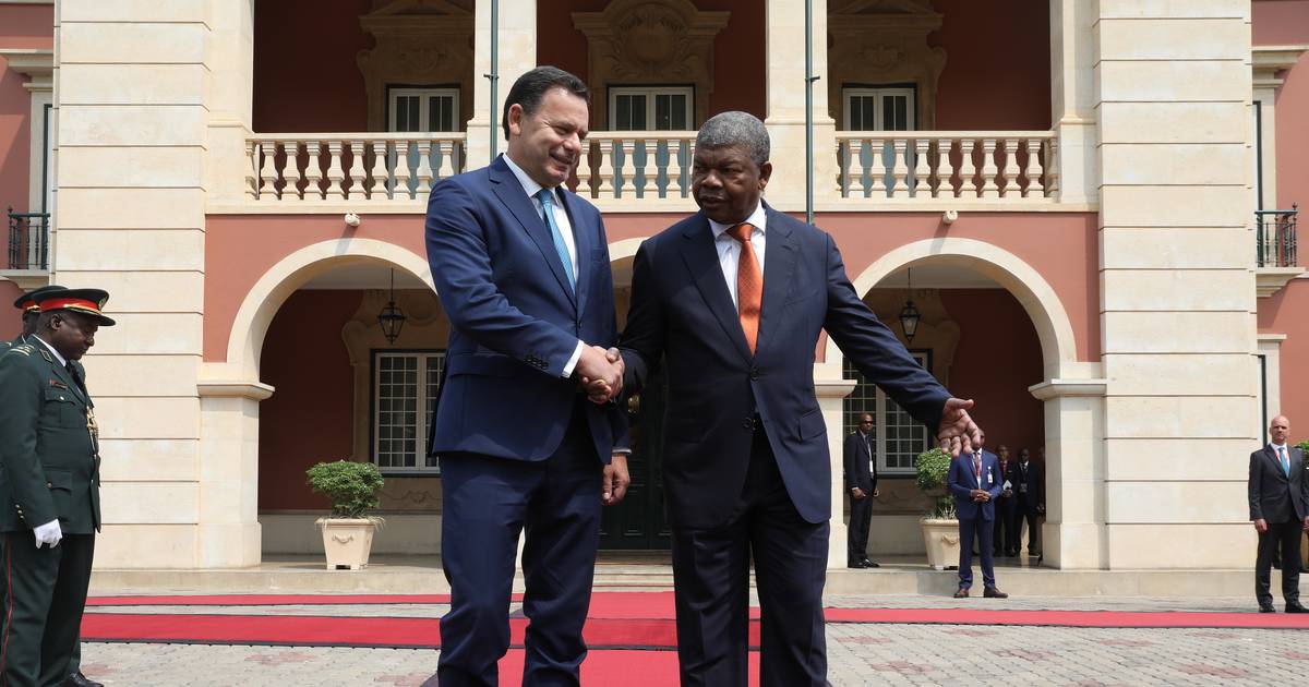 Montenegro anuncia reforço da linha de crédito Portugal-Angola em mais 500 milhões de euros e garante reforço na atribuição de vistos