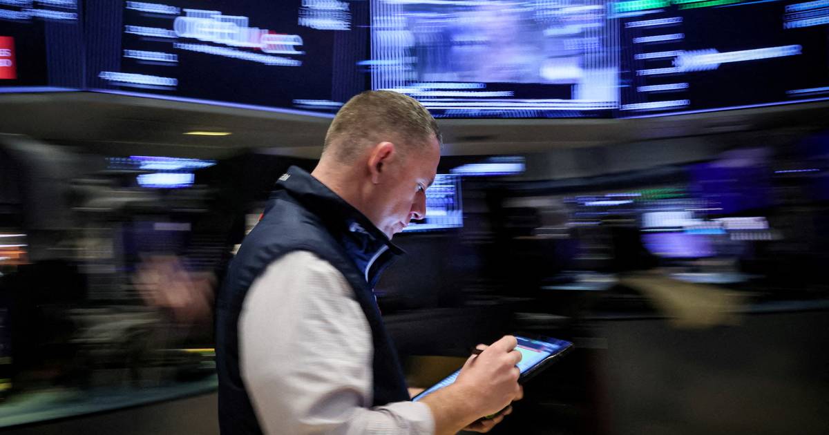 Forte movimento de venda leva Wall Street para o pior dia de perdas desde 2022